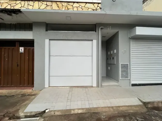 Vendo Lindo Apartamento Térreo no Centro, Todo Reformado há menos de 2 anos