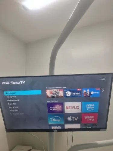 Smart tv aoc roku 32" excelente