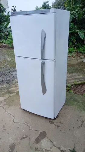 GELADEIRA BOSCH 440LTRS CM FREEZER ENORME.