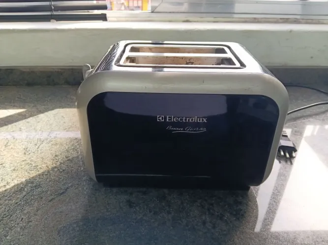 TORRADEIRA ELECTROLUX