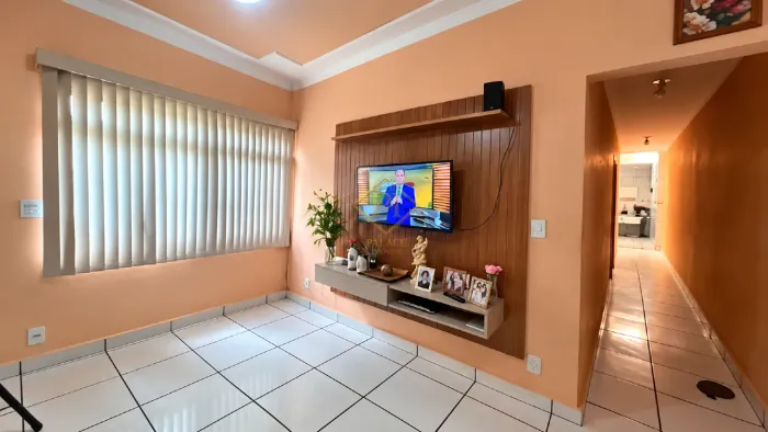 CASA À VENDA NOS CAMPOS ELÍSEOS, ÓTIMA LOCALIZAÇÃO
