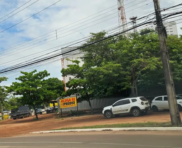 ALUGA-SE Prédio comercial no centro de Palmas-TO