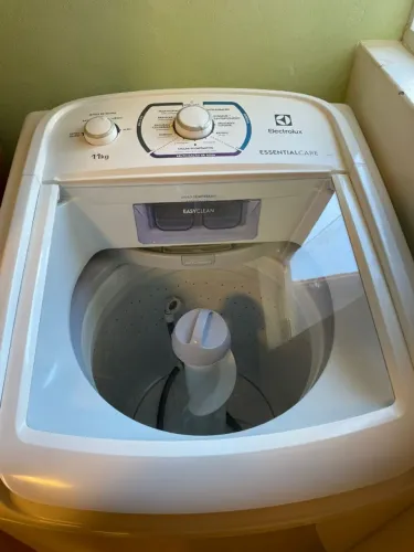 ? Máquina de Lavar Electrolux Essential Care 11kg