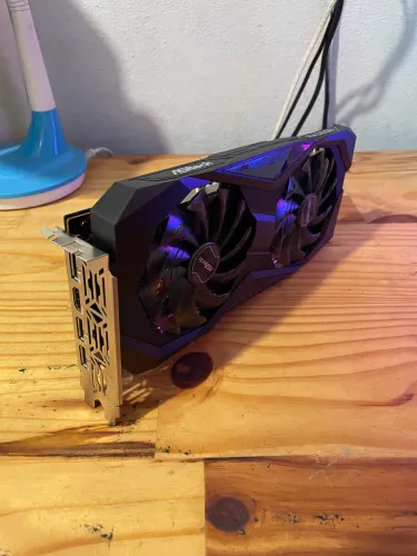 Placa de Vídeo RX 6600 8GB Leia