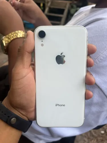 iphone XR 128gb bateria 92%