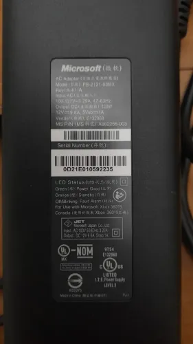 Fonte Original Microsoft para Xbox 360 - Excelente Estado!