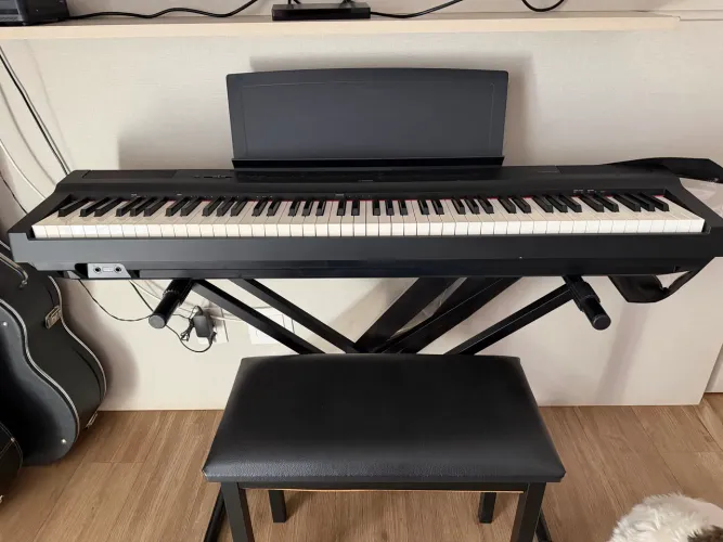 PIANO DIGITAL YAMAHA P125