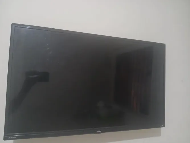 PHILCO ROKU TV 32' ? PARA RETIRADA DE PEÇAS
