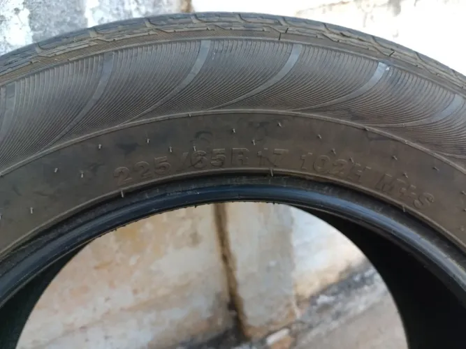 pneu 225/65 aro 17