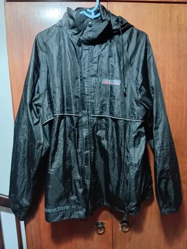 Anorak storm trilhas e rumos 