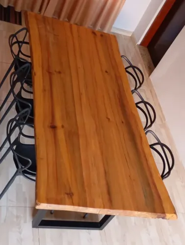 Mesa de jantar 220x100 madeira maciça nova
