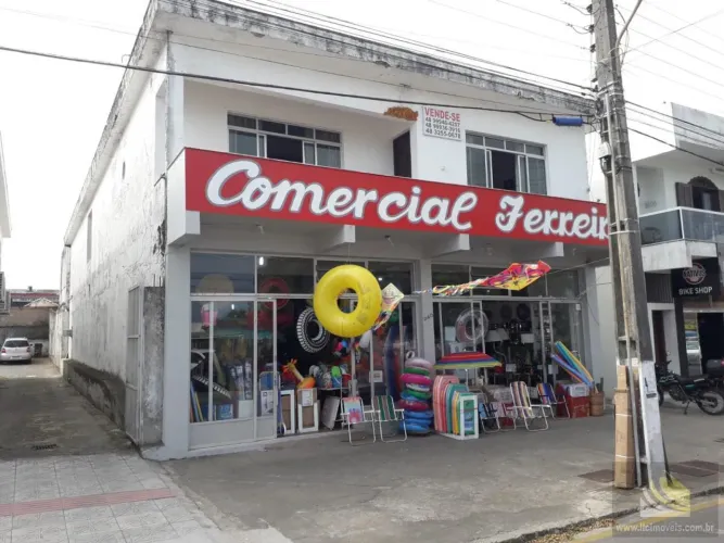 Prédio Comercial para Venda em Imbituba, Centro, 5 dormitórios, 3 suítes, 1 banheiro