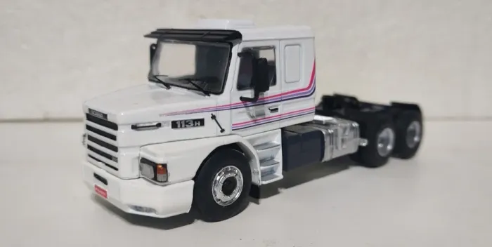 Miniatura Caminhão Scania 113H Cavalo 1/64 Ixo