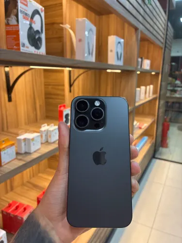iPhone 15 Pro - 256GB - 100% Original