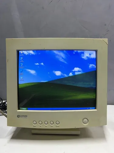MONITOR CRT TUBO BRANCO LOGIN VINTAGE RETRÔ PEQUENO DETALHE