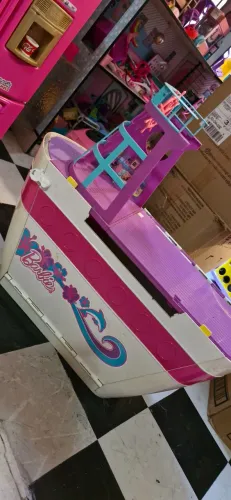 Navio cruzeiro da Barbie com acessorios