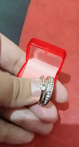 Aliança feminina de namoro!