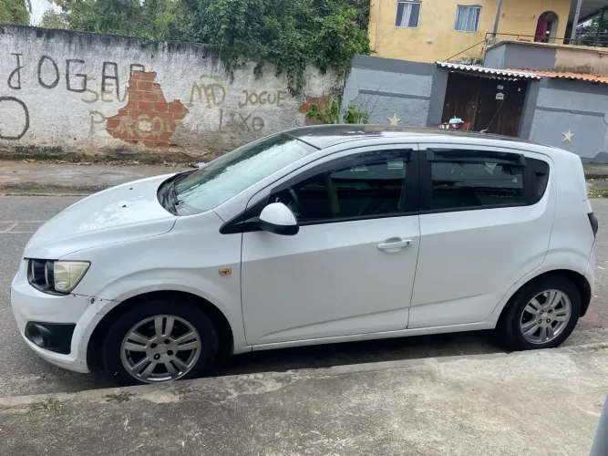 Chevrolet Sonic HB LT 1.6 16V Flexpower 5P Mec. 2014