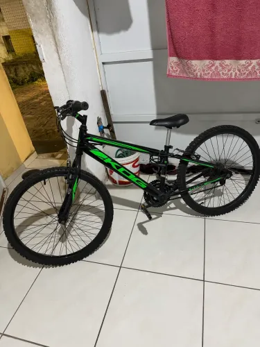 Bicicleta aro 24 crianças de 7 a 14 anos