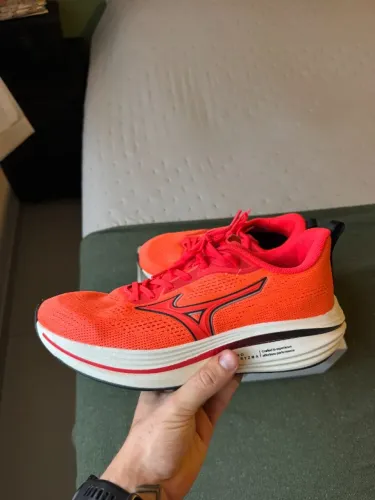 Mizuno Neo Pryzma