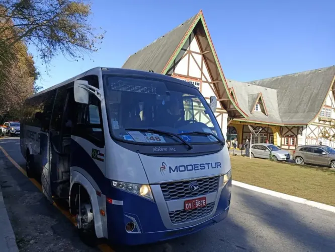 Micro Ônibus volare WL ano 2014 com 31 lugares