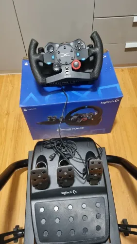 Logitech G29 Pedais e Volante com Add On Aro Formula e Câmbio Magnético Extreme SimRacing