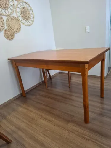 Mesa de Madeira
