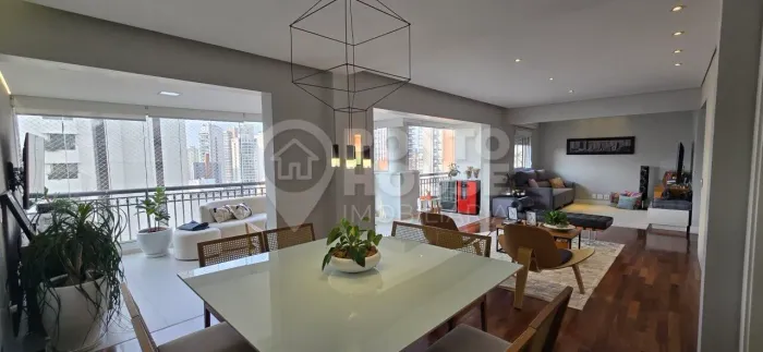 Apartamento à venda bairro Chácara Klabin de 3 suítes e 4 vagas 171m²