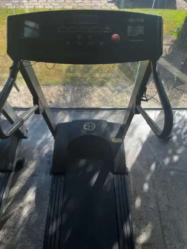 Esteira Ergometrica profissional Movement LX 160 G2 usada