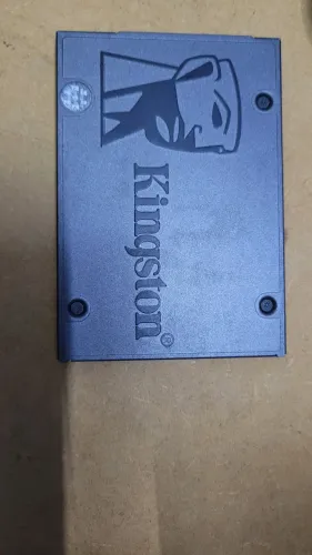 Ssd Kingston 240gb De 2.5 Sata3 - Sa400s37/240g (Usado)