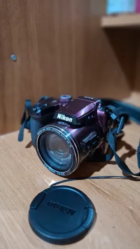 Câmera fotográfica Nikon B500