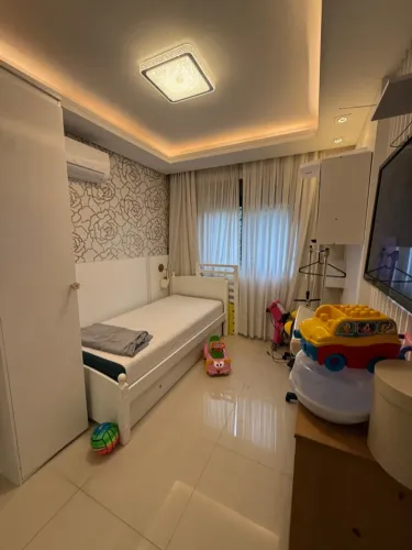 Quarto de Bebê/Infantil Completo: Bicama + Colchão Lunar Fit + Cômoda Trocador + 2 Armári