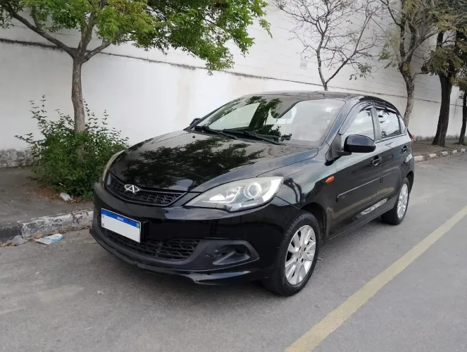 Chery Celer Hatch ACT 1.5 16V Flex 5P 2015