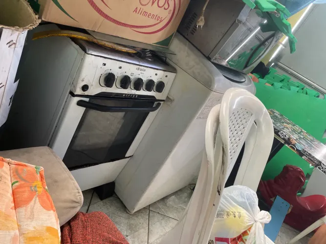 Vendo fogão e microondas