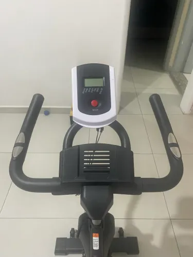 Vendo BICICLETA ERGOMÉTRICA