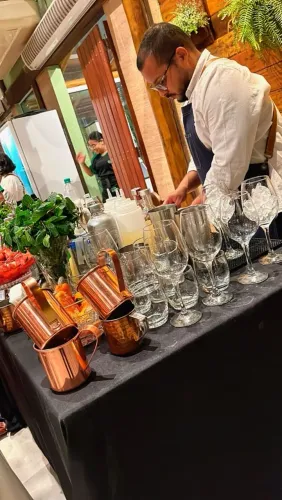 Open bar 