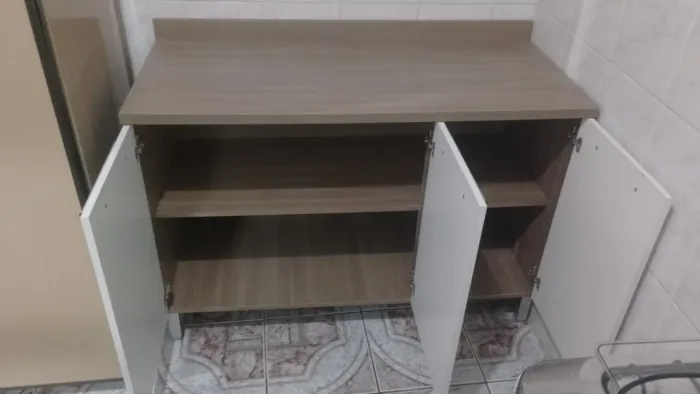 Balcão muito novo, sem defeitos