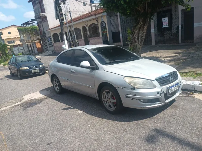 Chery Cielo Sedan 1.6 16V 119cv 4P 2011