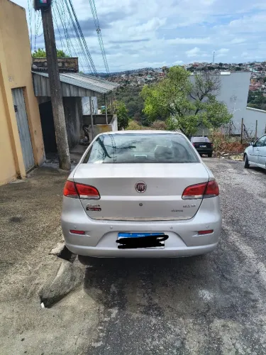 Fiat Siena HLX 1.8 MPI Flex 8V 4P 2009