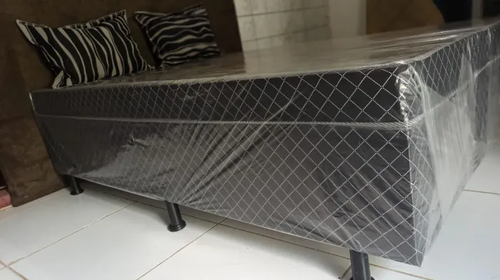 Cama casal box nova direto de fabrica.