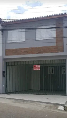 CASA 4 QUARTOS C/ 2 VAGAS DE GARAGEM NO BAIRRO CIRURGIA - DIRETAMENTE COM A PROPRIETÁRIA
