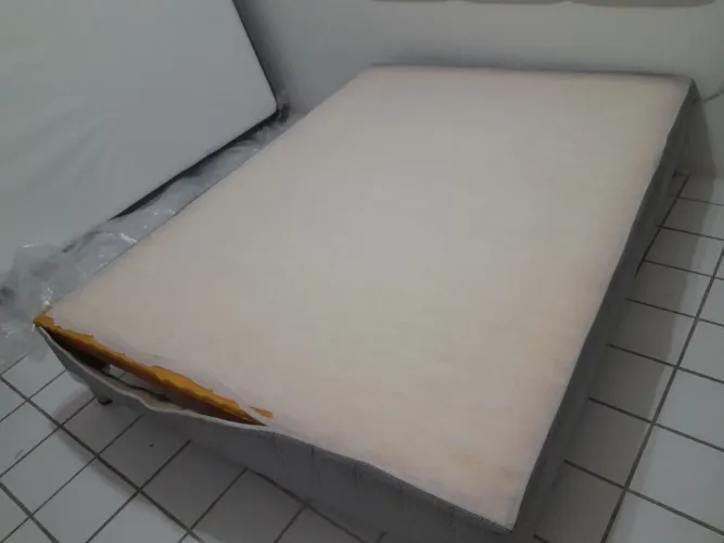 Vendo cama de casal