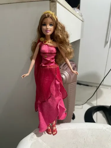 Vendo dama de barbie e o castelo de diamante 