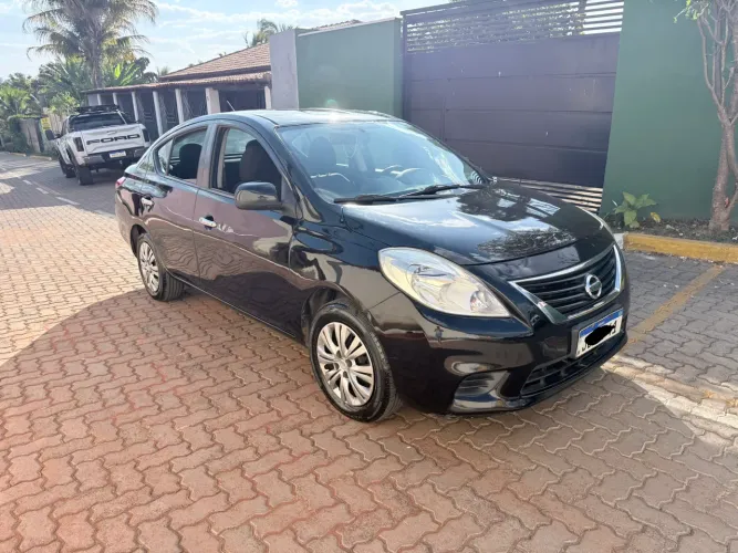 Nissan Versa SV 1.6 16V Flex Fuel 4P Mec. 2013