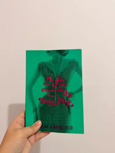 Livro os sete maridos de Evelyn Hugo 