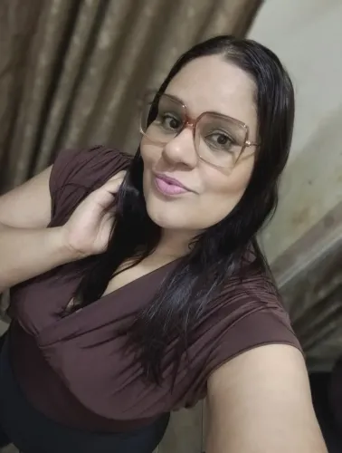 babá atendo de segunda a sexta , cuidadora de idoso 