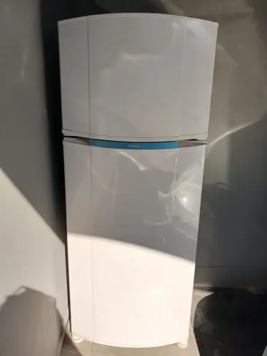 Vendo geladeira para conserto