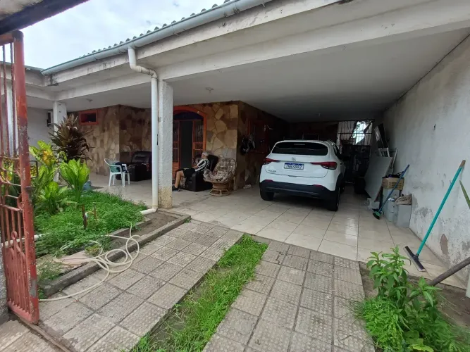 Vendo casa no Trapiche com 5 quartos, Maceió-AL.