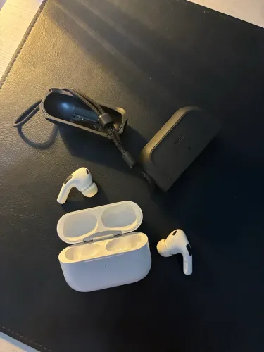 Fone de ouvido AirPods Pro 2 (Nota fiscal + Estado de novo)