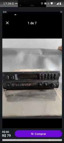 Rádio antigo toca fitas
